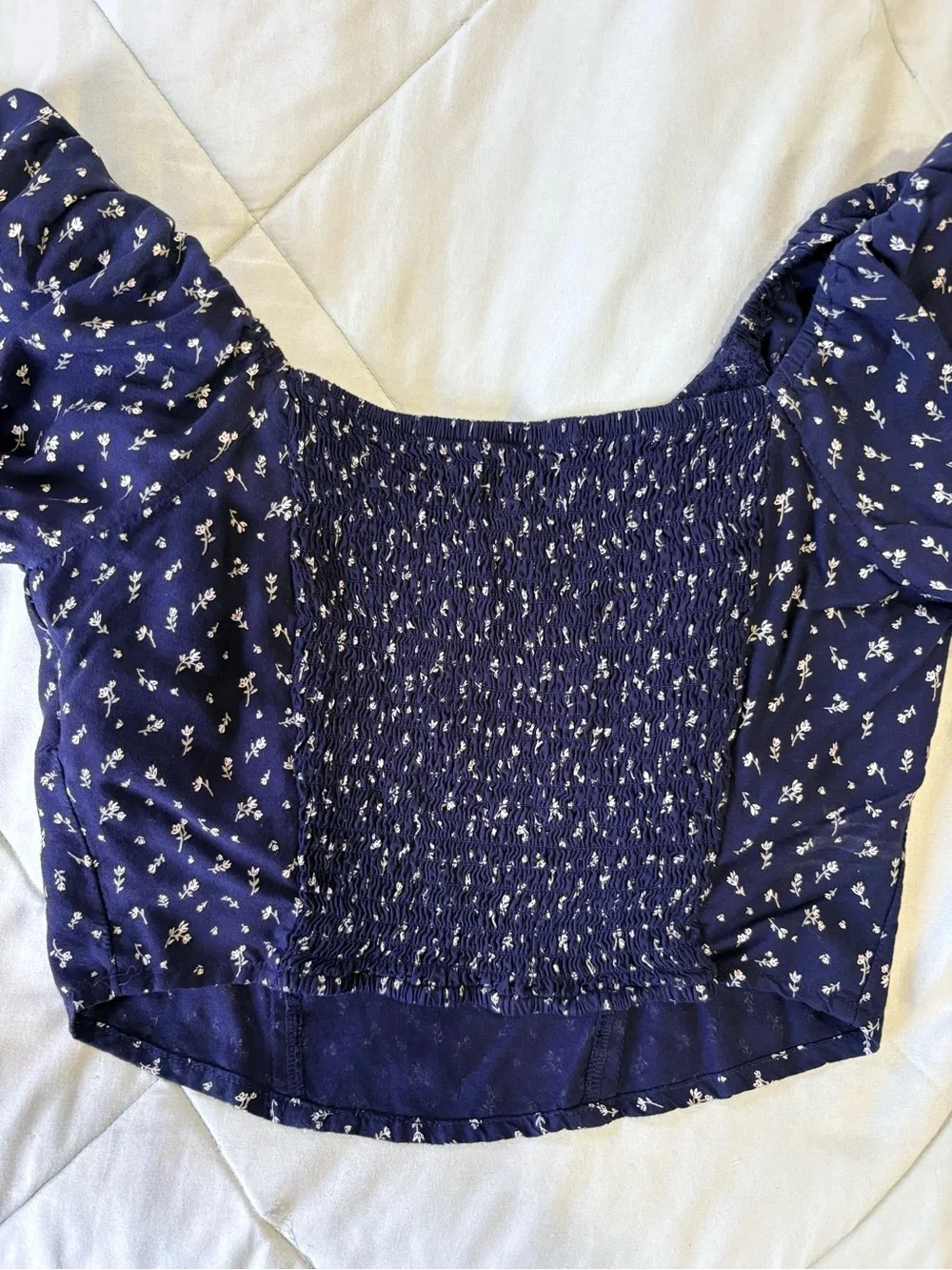 Hollister Navy Blue Floral Lace-Up Puff-Sleeve Crop Top